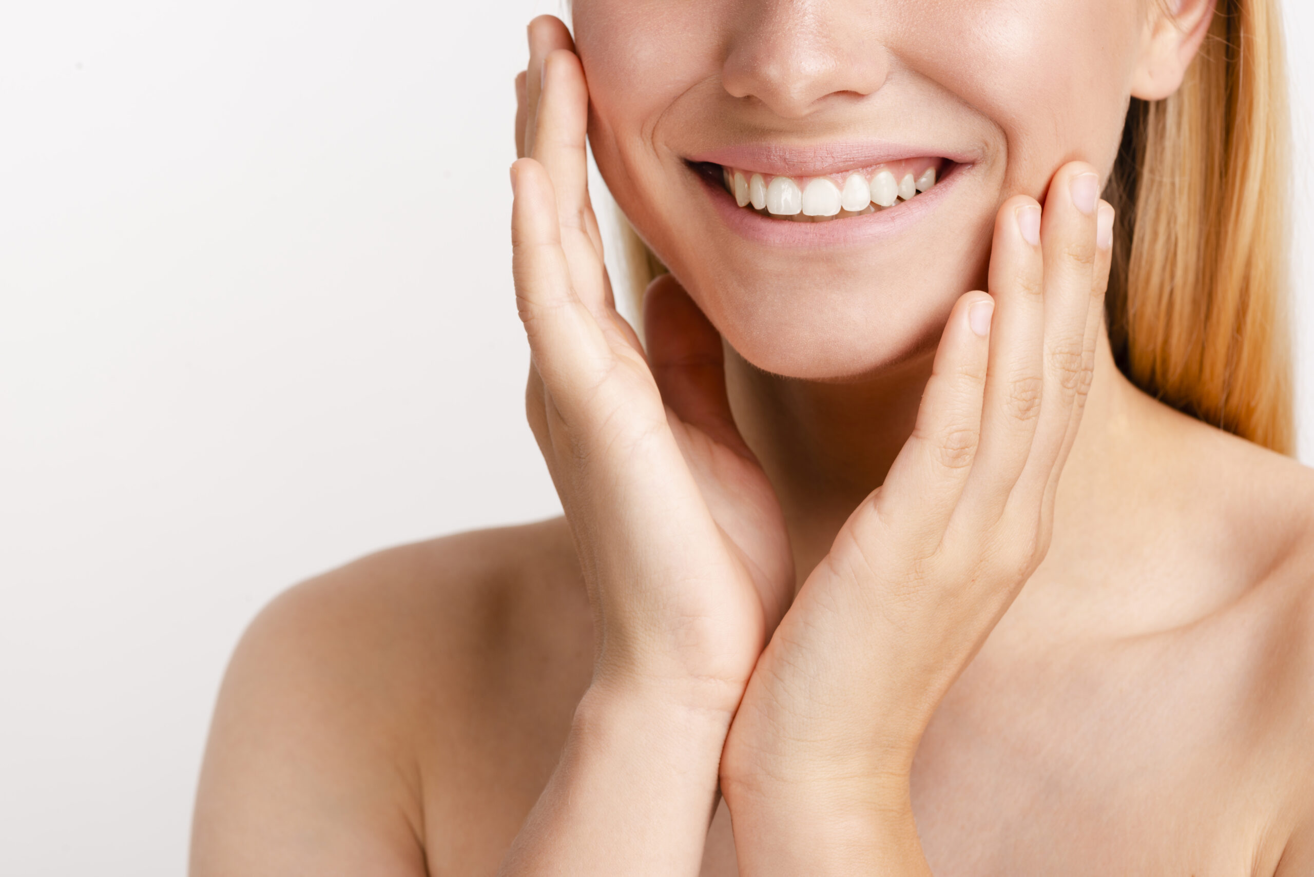 close-up-happy-woman-with-wide-smile